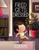 Book cover of Fred gets dressed